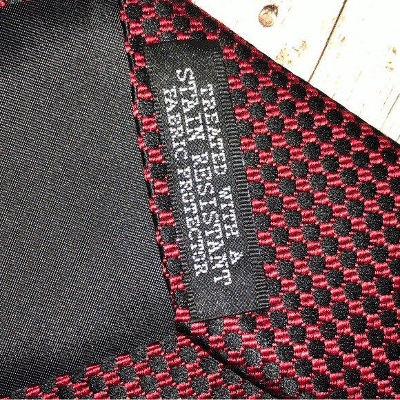 Geoffrey Beene, bundle of four, 100% silk men’s neckties - Picture 4 of 11